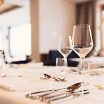 Schoene Aussicht 4* Sölden