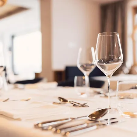 Schoene Aussicht 4* ゼルデン