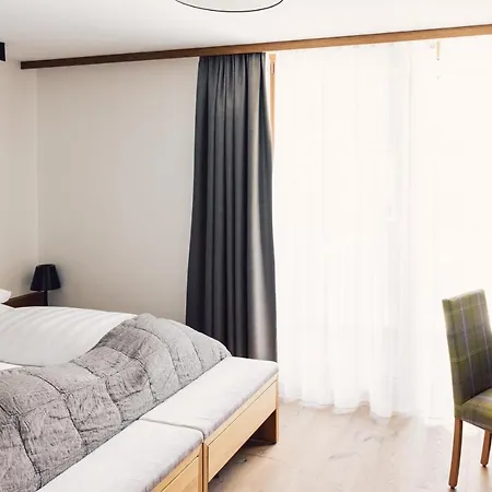 Schoene Aussicht Otel