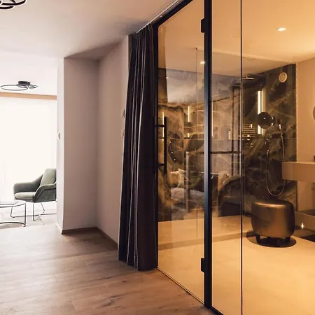 Schoene Aussicht 4* Sölden