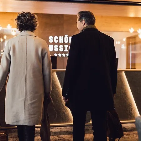 ホテル Schoene Aussicht ゼルデン