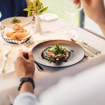 ホテル Schoene Aussicht