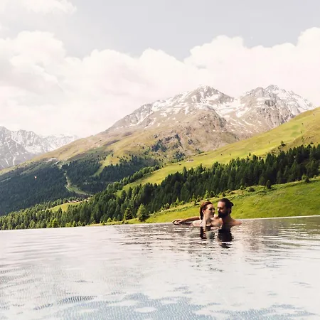 Schoene Aussicht Szálloda