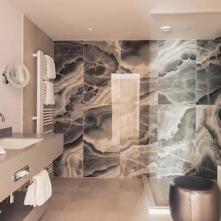 Schoene Aussicht 4* Sölden