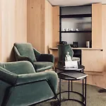 Отель Schoene Aussicht 4*