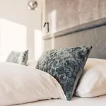 Schoene Aussicht Отель 4*